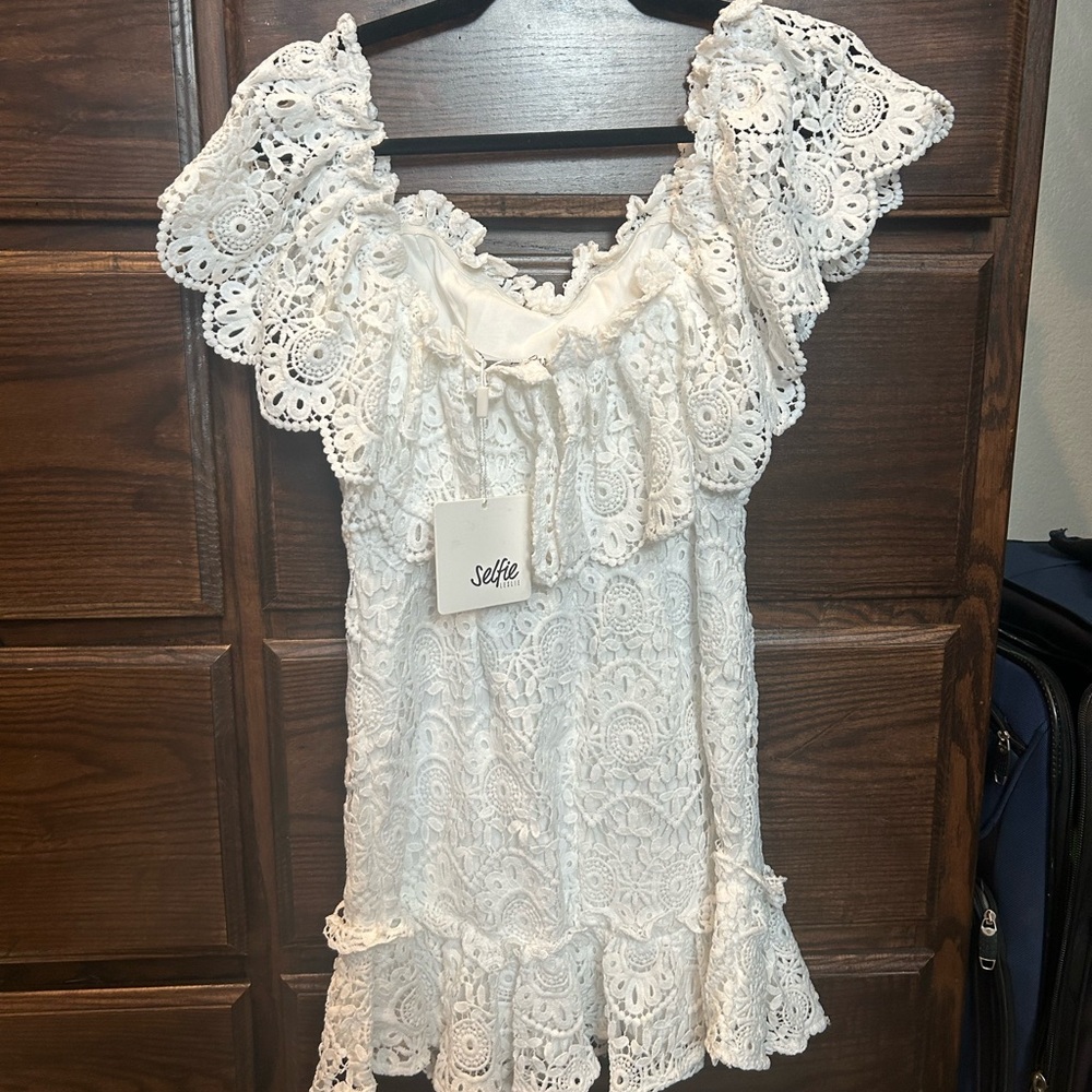 Selfie Leslie white lace mini dress - Picture 3 of 4